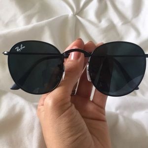 Round Ray-Ban sunglasses